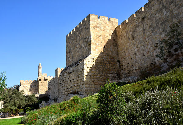 Jerusalem fortress walls