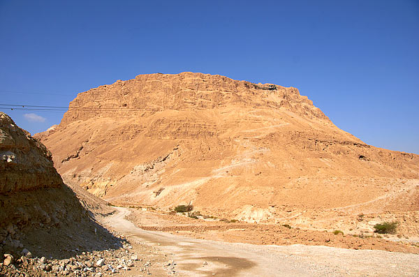 Крепость Масада у Мёртвого моря
