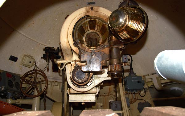 Interiors of 152 mm turret.