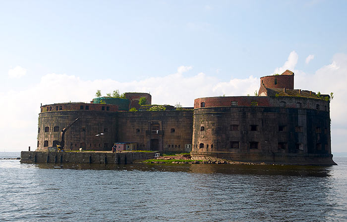 Rearside sight of the fort - Fort Alexander