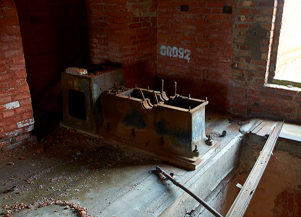 Lift elevator mechanism - Fort Alexander