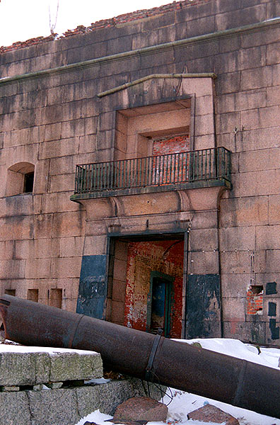 Entrance to the fort - Fort Alexander