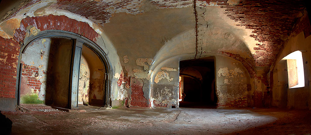 Casemates of the 1-st floor - Fort Alexander