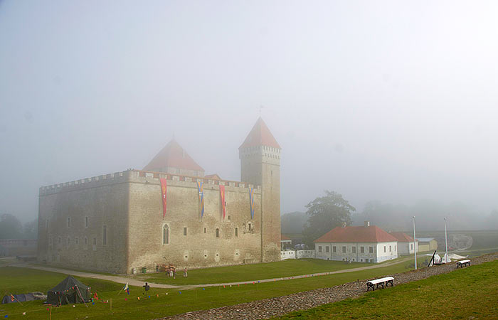 #1 - Замок Аренсбург