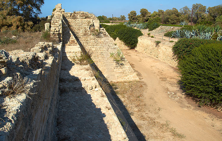 #41 - Fortifications of the north-eastern part of the fortress