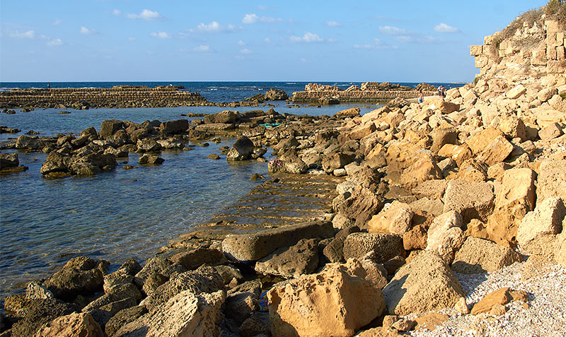 The coast at the Middle Harbor - Caesarea