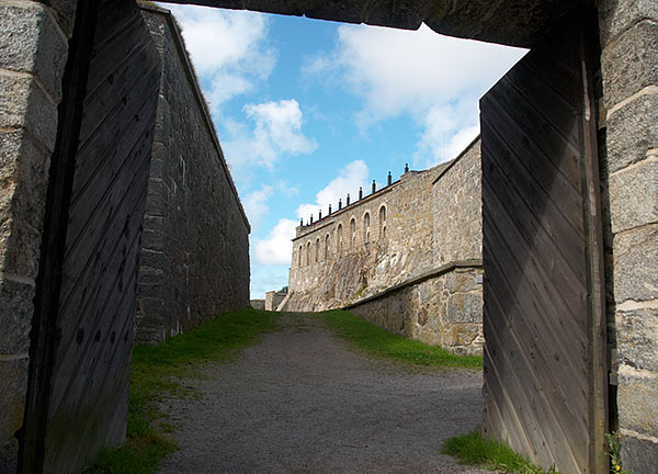 #3 - Dry moat