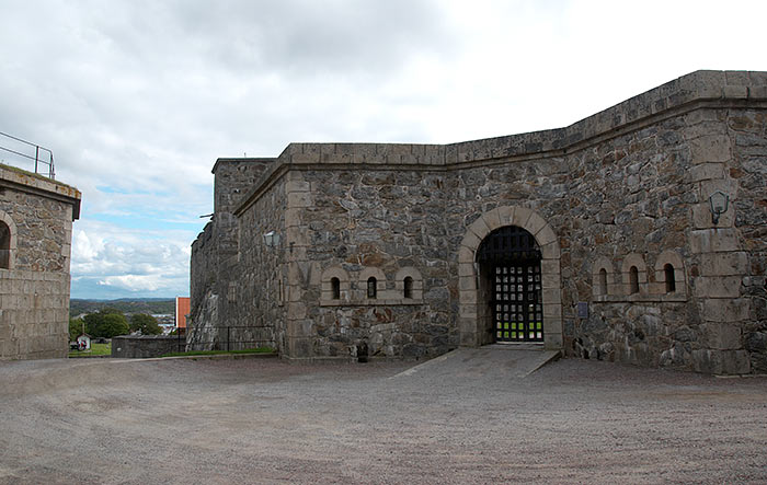 #85 - Area in front of the northern flanking battery