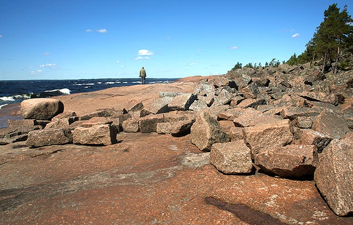 On the beach of Vihkrevoy island - Coastal Artillery