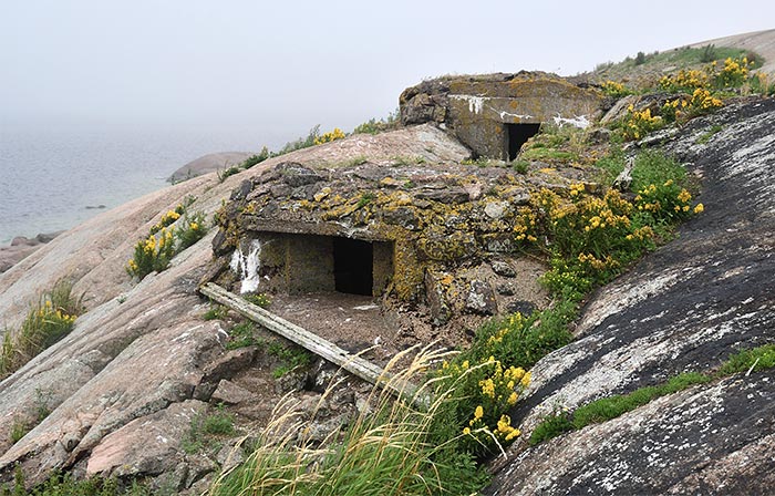 Machine gun pillbox - Coastal Artillery