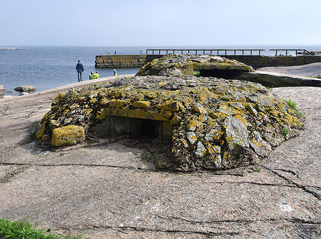 Fortifications of Mannonen Island - Coastal Artillery
