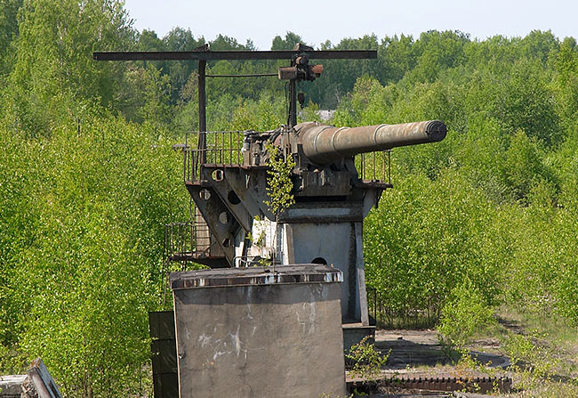 305 мм орудие на Ржевском полигоне - Береговая артиллерия