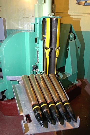 #39 - Charging desk and ammo elevator