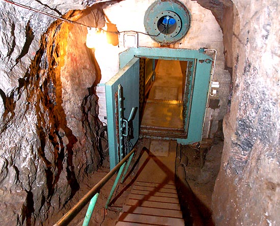 #36 - Air lock
