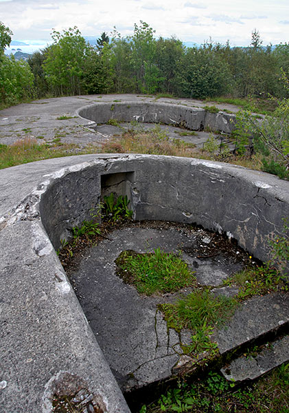 Старый бетон - Береговая артиллерия