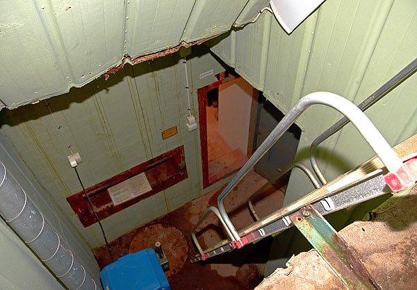 Лестница к подбашенному помещению - Береговая артиллерия