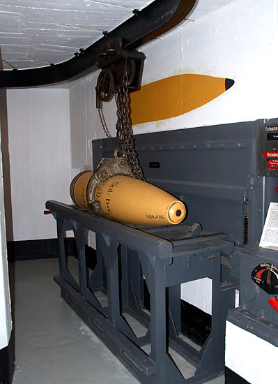 Перегрузочный стол - Береговая артиллерия