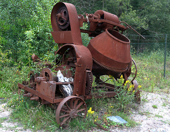 Vintage concrete mixer - Coastal Artillery, Vara battery