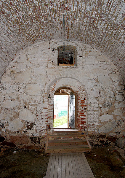 #38 - Interiors of the Small powder magazine