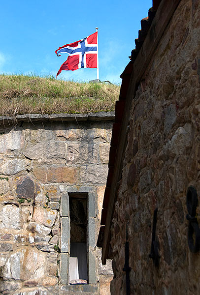 #48 - Fredriksten fortress flag