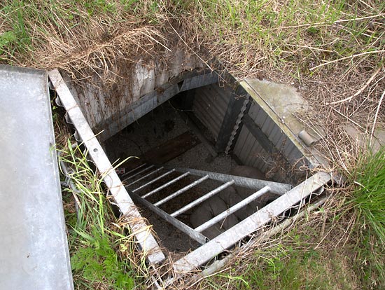 Shelter and fire post entrance of Björkume Väskinde battery - Gotland fortifications