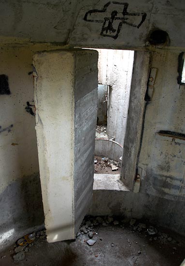 Concrete door - Gotland fortifications