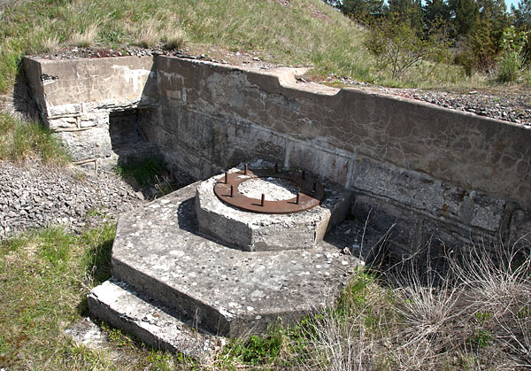 Emplacement of 57 mm gun - Gotland fortifications