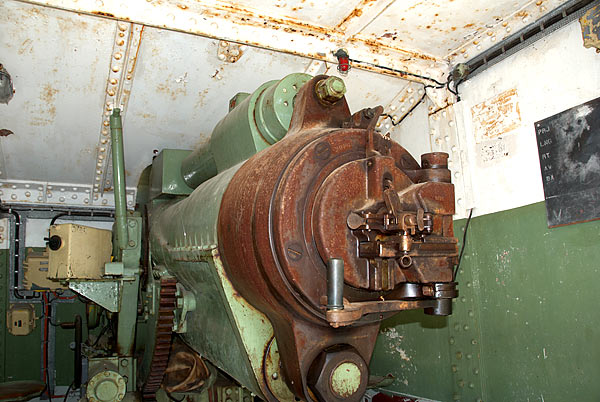 Breech of the 15 sm gun - Gotland fortifications