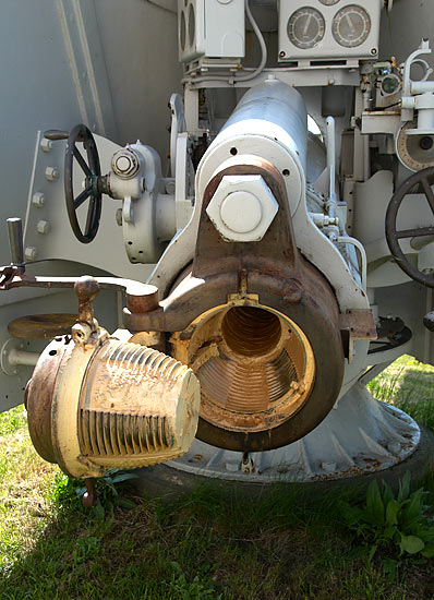 Breach of 12 sm gun - Gotland fortifications