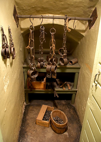 #19 - Shackles 
