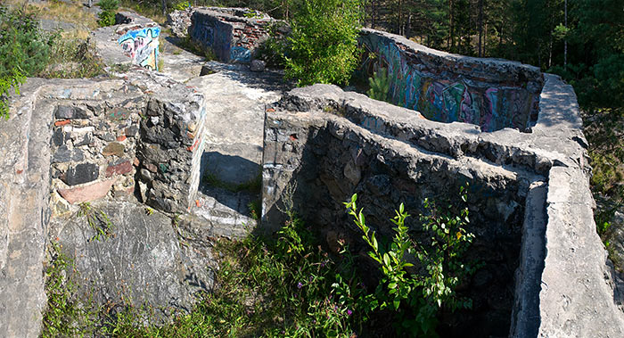 #39 - Gun's emplacements