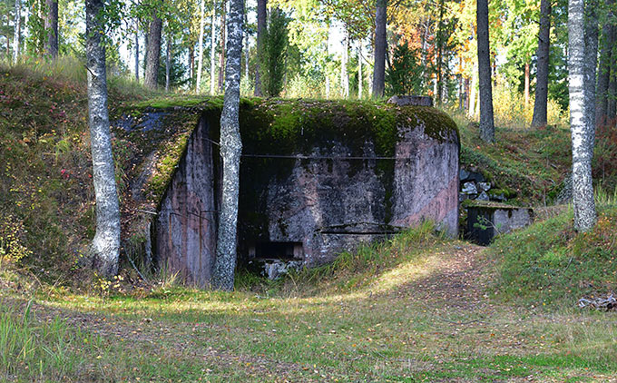 Finnish machine gun bunker of the Harpaskog line, built in 1940.