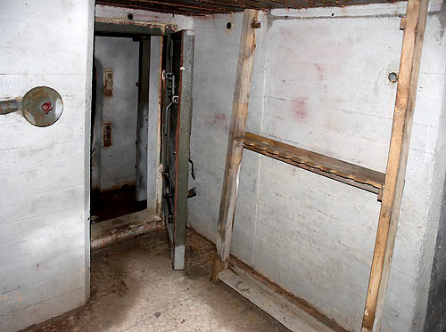 #8 - Interiors