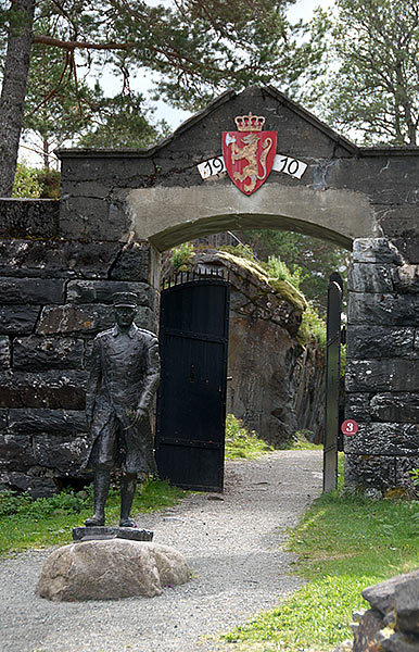 #2 - Main entrance to Hegra fortress