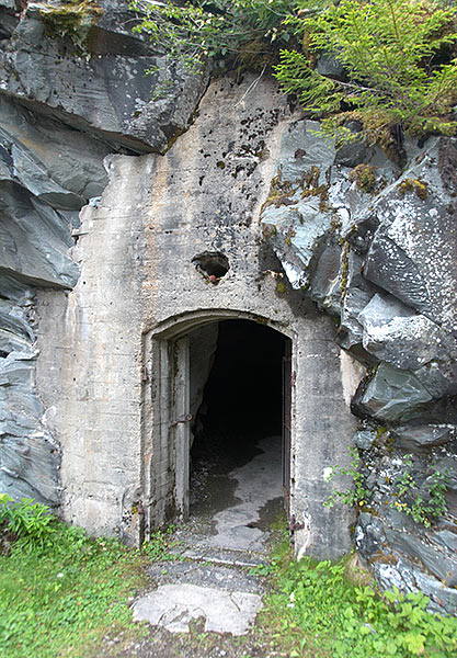 #52 - Entrances to the gun's tunnel
