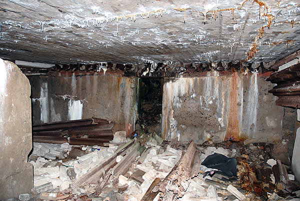 #13 - Inside the shelter