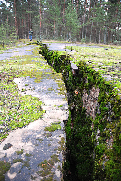 Tectonic fault - Fort Ino