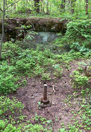 11-inch gun's emplacement - Fort Ino