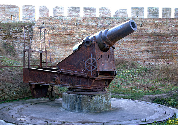 #57 - 9-inch Russian canon