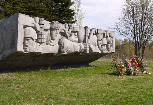 #24 - WWII memorial near Kakisalmi (Priozersk) haighway