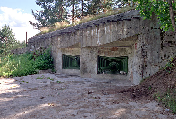 #31 - Two-gun artillery bunker