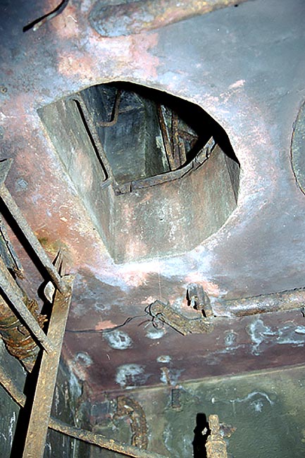#5 - Manhole to the fighting casemate