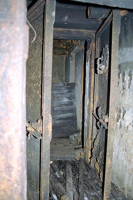 #4 - Passage to filter-ventilation system premise