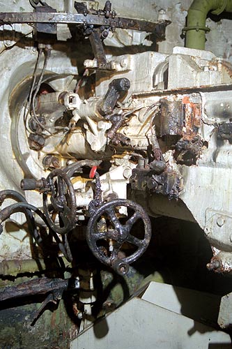 #10 - Rear part of the gun