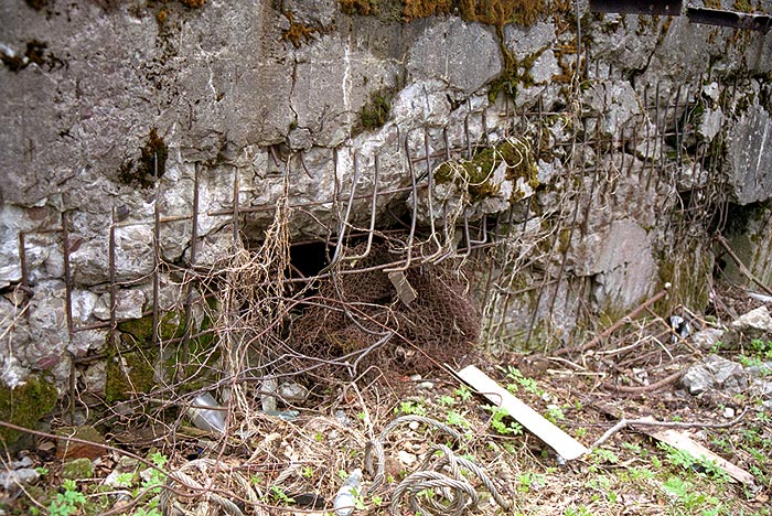 #5 - Hole in the southern wall