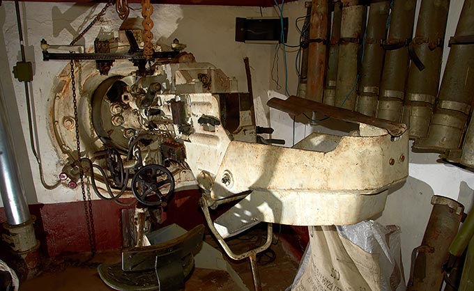 85-мм ПТ-орудие в музее АПК СЛОН
