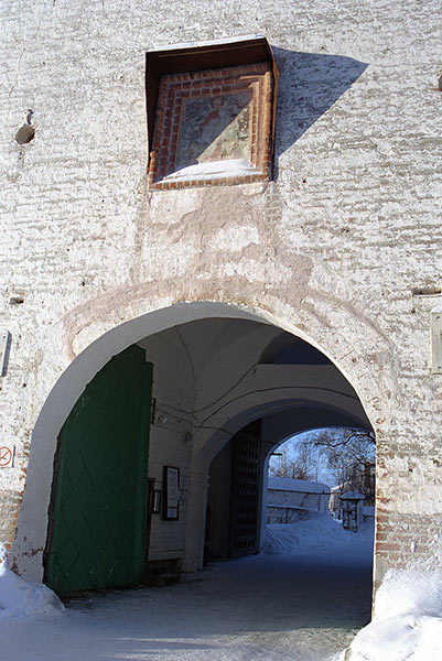 Gates - Kirillo-Belozersky monastery