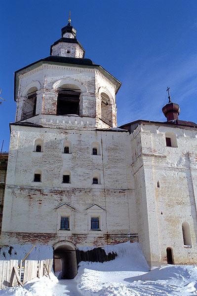 Bell tower (1757-61) - Kirillo-Belozersky monastery