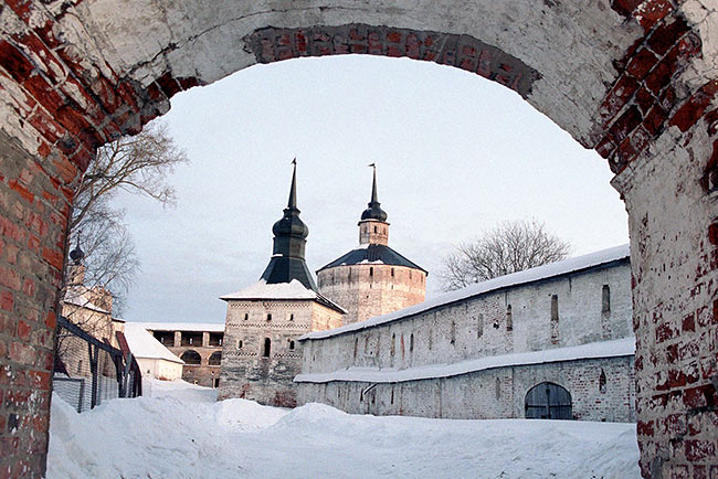 Glukhaja tower (XVI cent.)) - Kirillo-Belozersky monastery