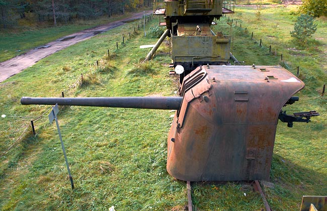 130 mm ship gun B-13-3c - Fort Krasnaya Gorka